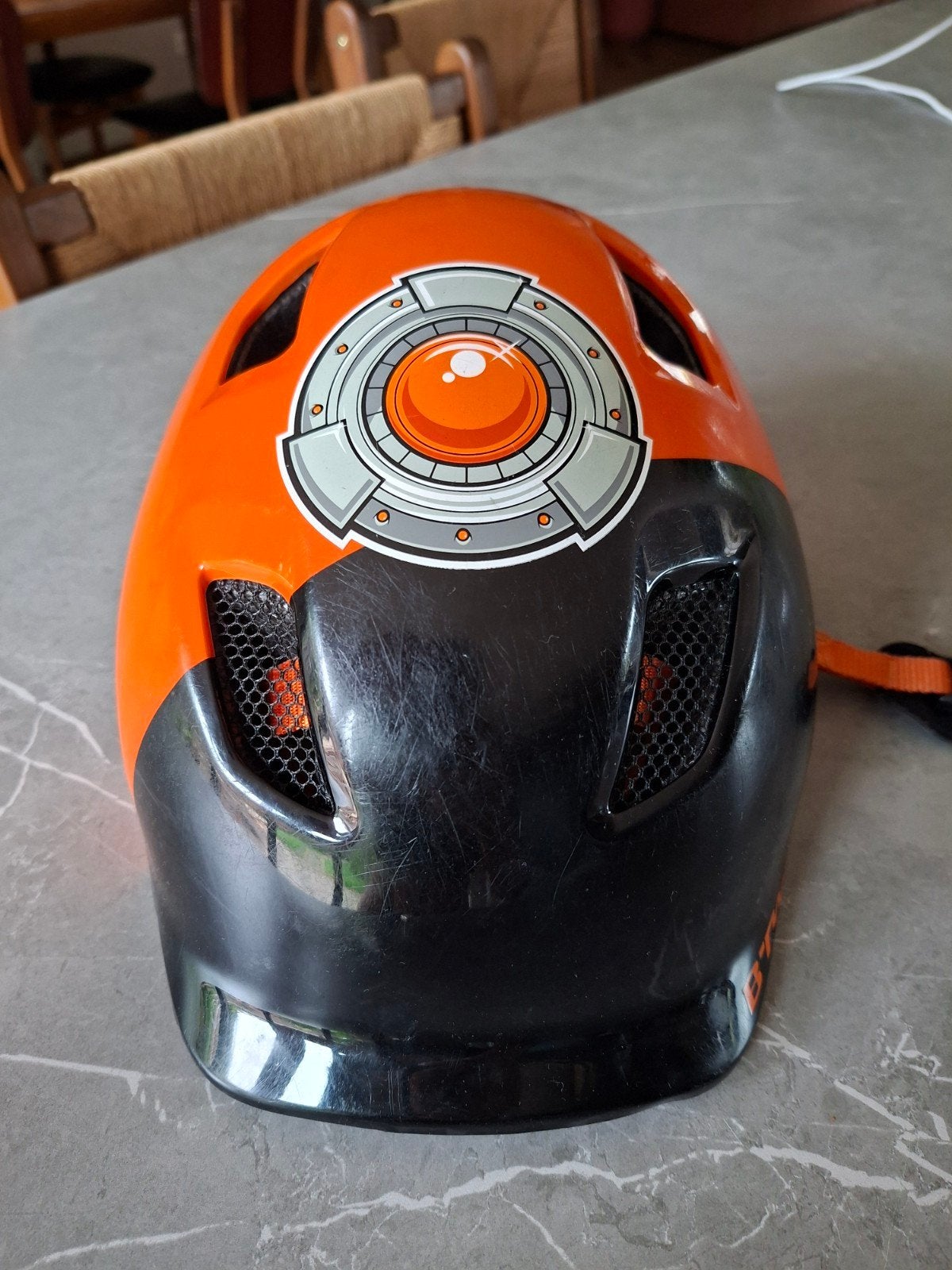 Kinderhelm, Ophalen, Jongen of Meisje