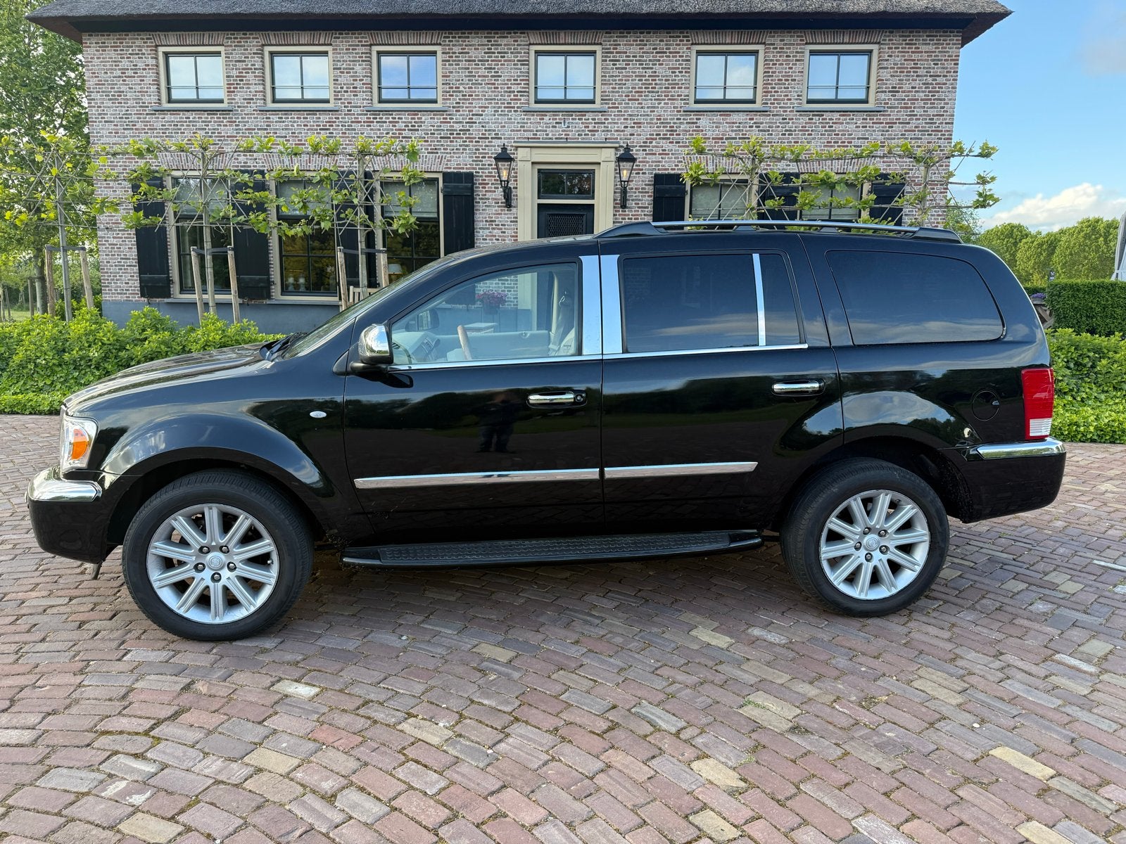 Chrysler Aspen 5.7 Hemi V8 Limited Daimler 7-pers Youngtimer, Auto's, Automaat, Navigatiesysteem, 5654 cc, 2124 kg