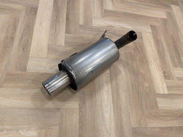 Gebruikte uitlaatdemper voor Mitsubishi Lancer Evo 6, Ophalen, Gebruikt, Mitsubishi