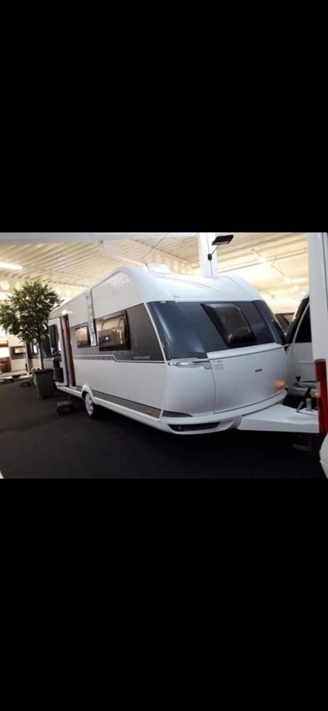 Hobby 540 UFF met voortent, zijslaapkamer, luifel en vloer, Caravans en Kamperen, Caravans, Particulier