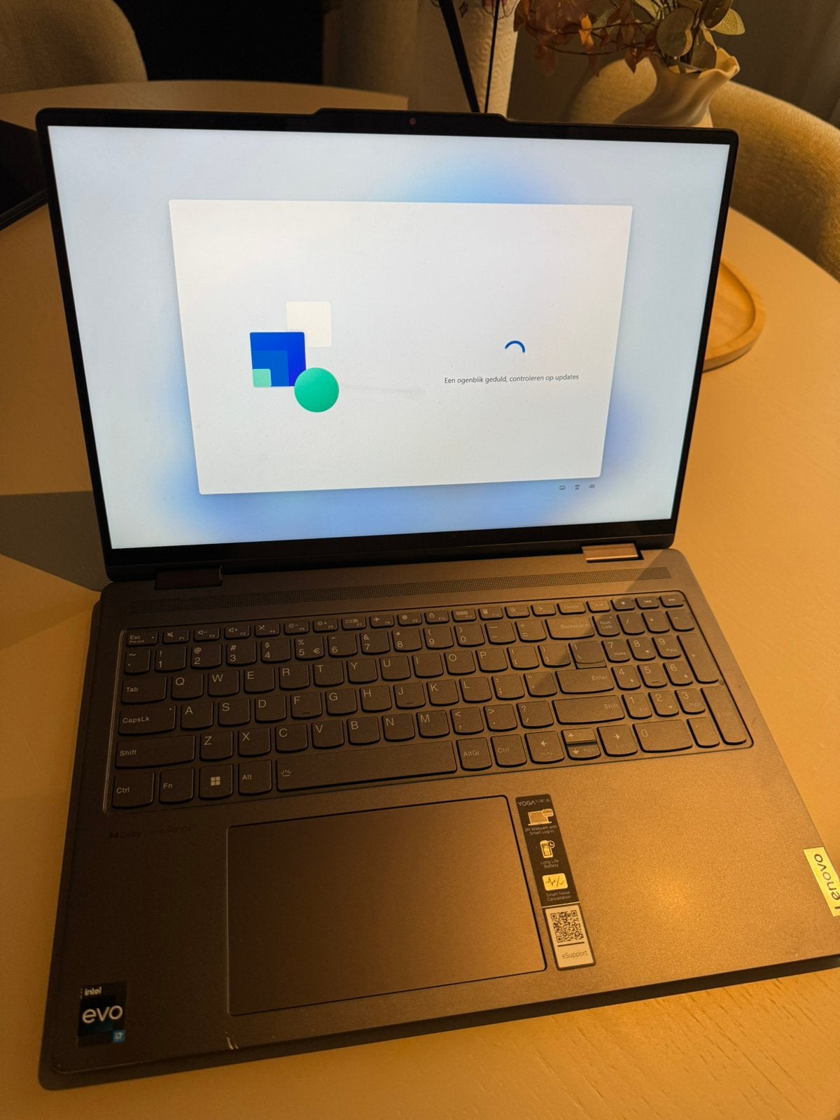 Lenovo yoga 7 laptop 16irl 8 . 2 toetsen defect, Computers en Software, Windows Laptops, Verzenden, Gebruikt, 2 tot 3 Ghz