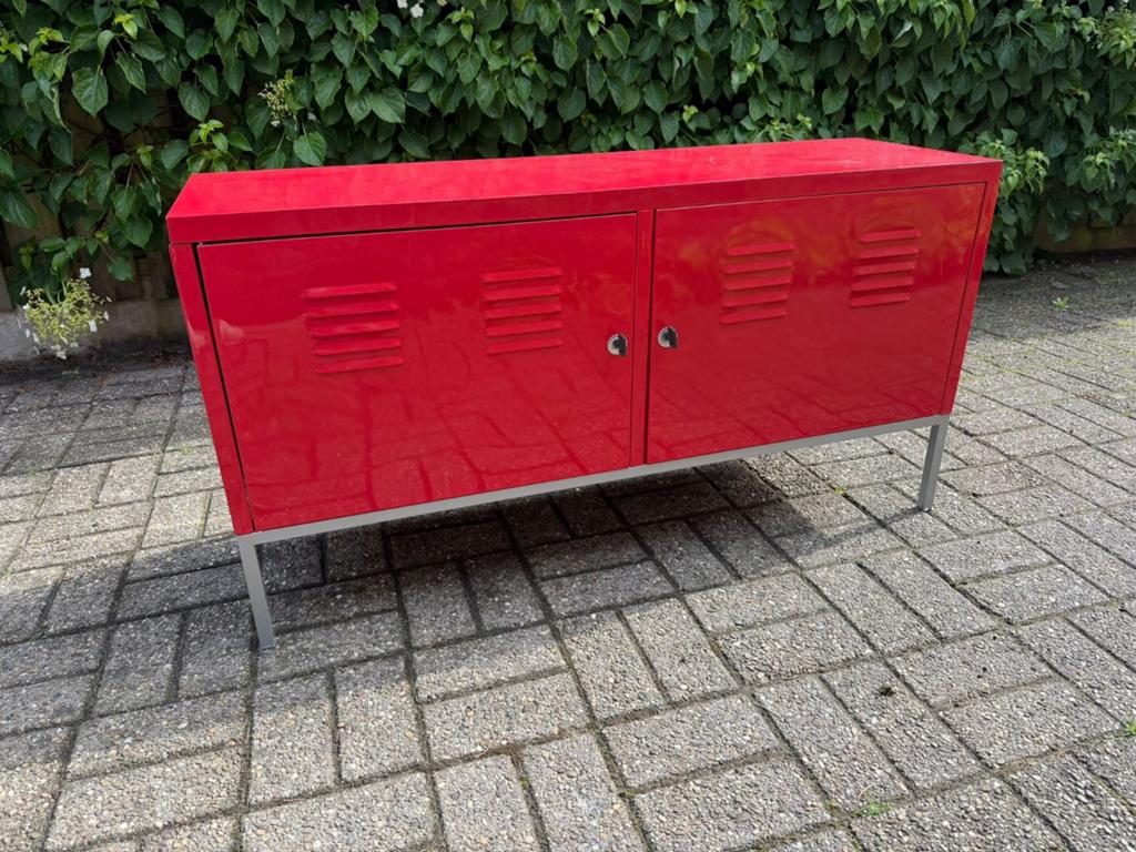 Rood stalen ikea kastje, Huis en Inrichting, Kasten | Lockerkasten, Ophalen