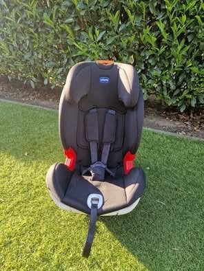 Chicco Youniverse Fix autostoel (Groep 1/2/3), Ophalen, Autogordel of Isofix, Gebruikt, Verstelbare rugleuning