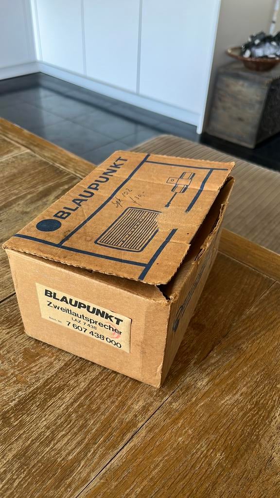 Hoedenplank speaker voor oldtimer “Blaupunkt in doos”, Auto diversen, Autospeakers, Zo goed als nieuw, Ophalen of Verzenden