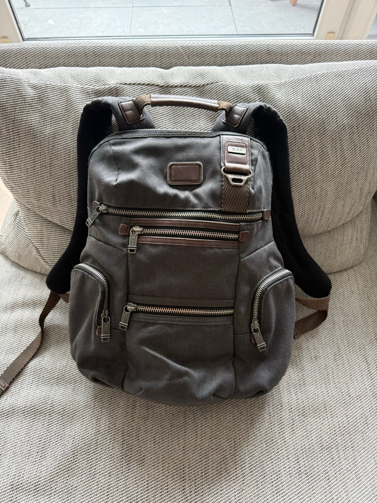 Tumi Rugzak - Stijlvol en Functioneel, Ophalen, Gebruikt, 25 tot 40 cm, Overige merken