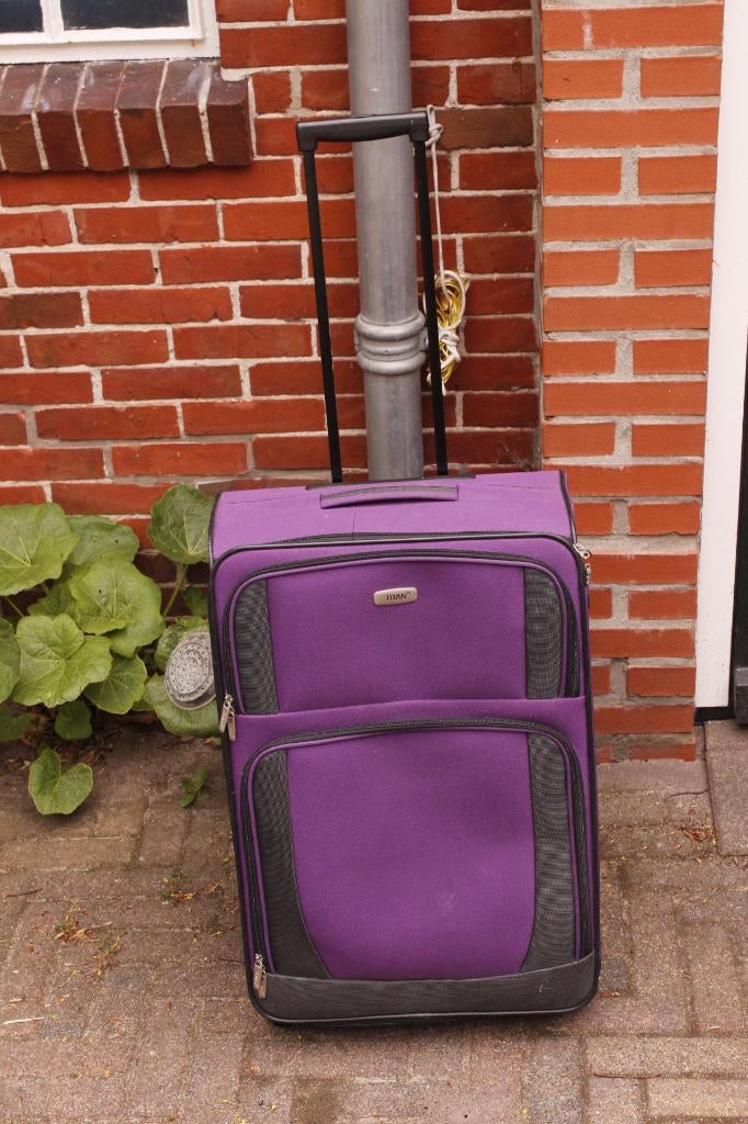 koffer, Wieltjes, Zo goed als nieuw, Zacht kunststof, 35 tot 45 cm