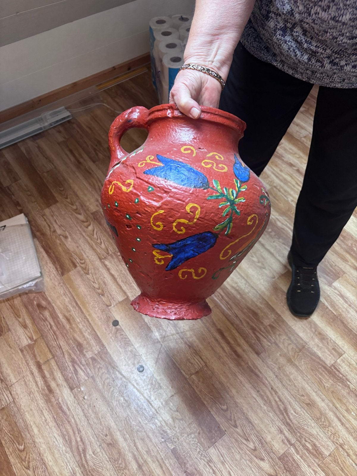 Decoratieve Aardewerken Vaas met Handgeschilderde Motieven, Ophalen