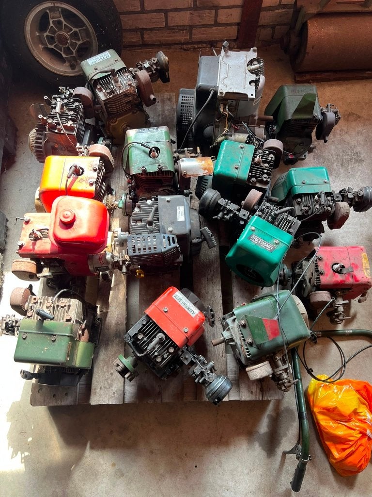 Diverse benzinemotoren horizontale krukas zoldervondst, Ophalen, Gebruikt, Elektrische starter, Benzine-grasmaaier