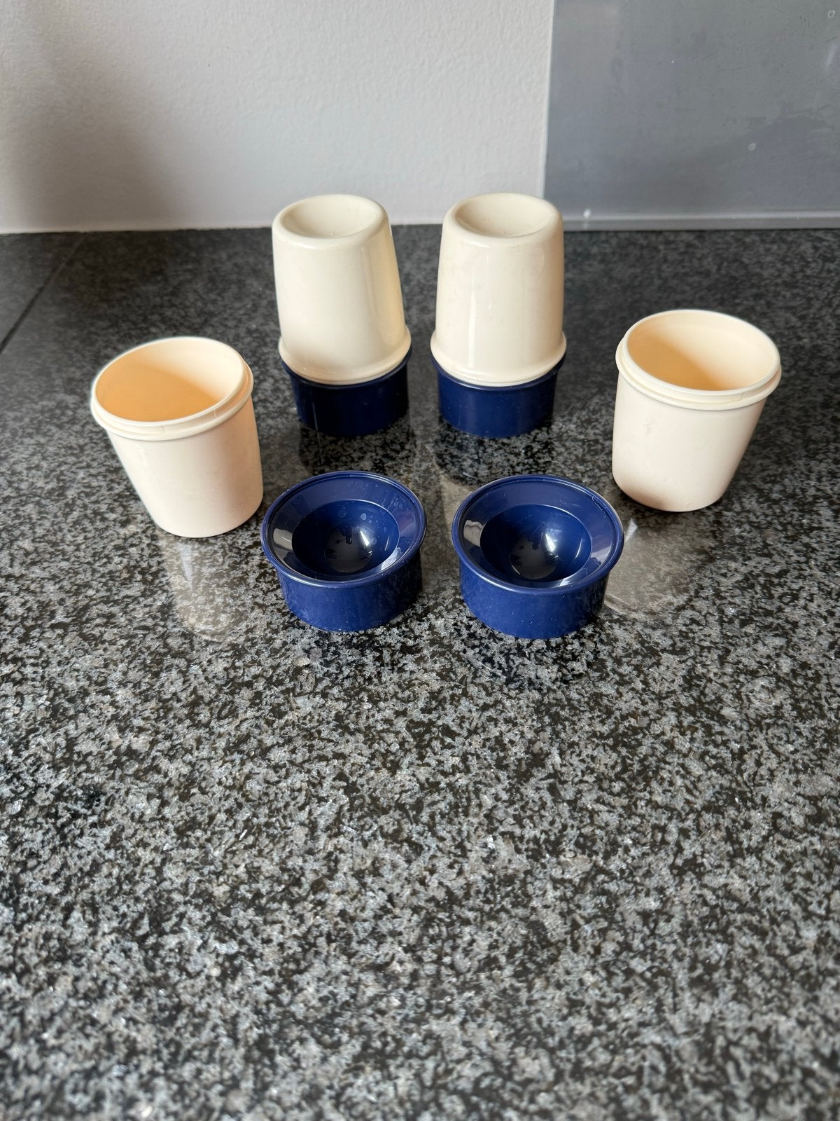 Tupperware eierdoppen met deksel - 4 stuks, nooit gebruikt, Overige kleuren, Overige typen, Nieuw, Ophalen of Verzenden
