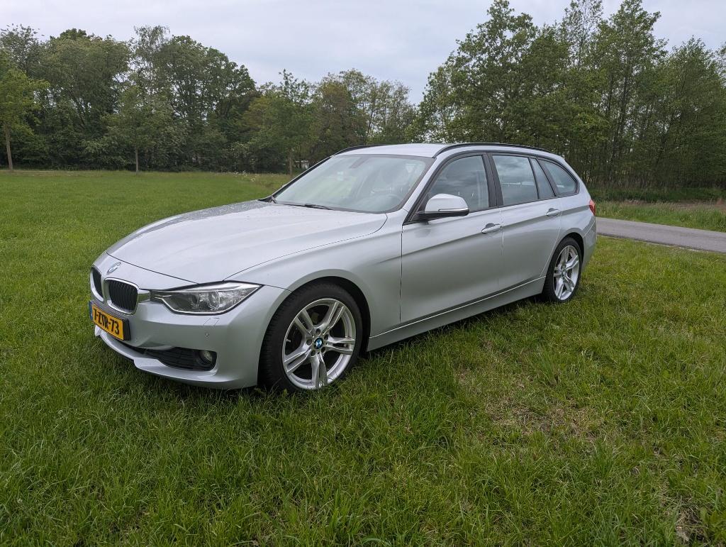 BMW (F31) 3-Serie 2.0 316D Touring 2013 | Grijs, Auto's, BMW, 1995 cc, Zwart, 4 cilinders, Stationwagon