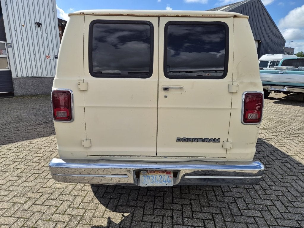 1986 oldtimer V8 Dodge Ram B350 Van, INCLUSIEF 21% BTW, foto 6