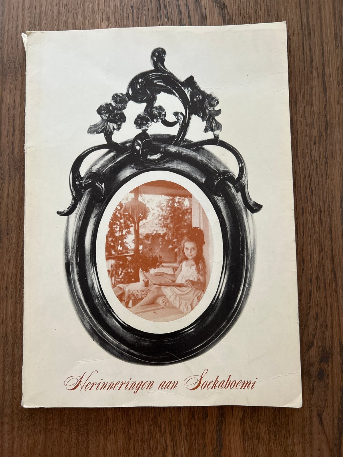 Herinneringen aan Soekaboemi - Uitgave Soekaboemi Club, Ophalen of Verzenden, Gelezen, Nederland