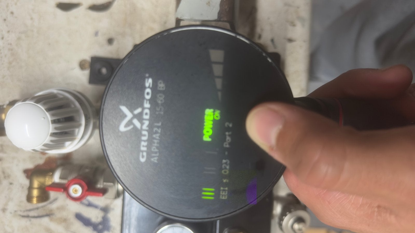 Complete 4-groeps vloerverwarmingsverdeler – Grundfos, Doe-het-zelf en Verbouw, Minder dan 30 cm, Minder dan 60 cm, Zo goed als nieuw