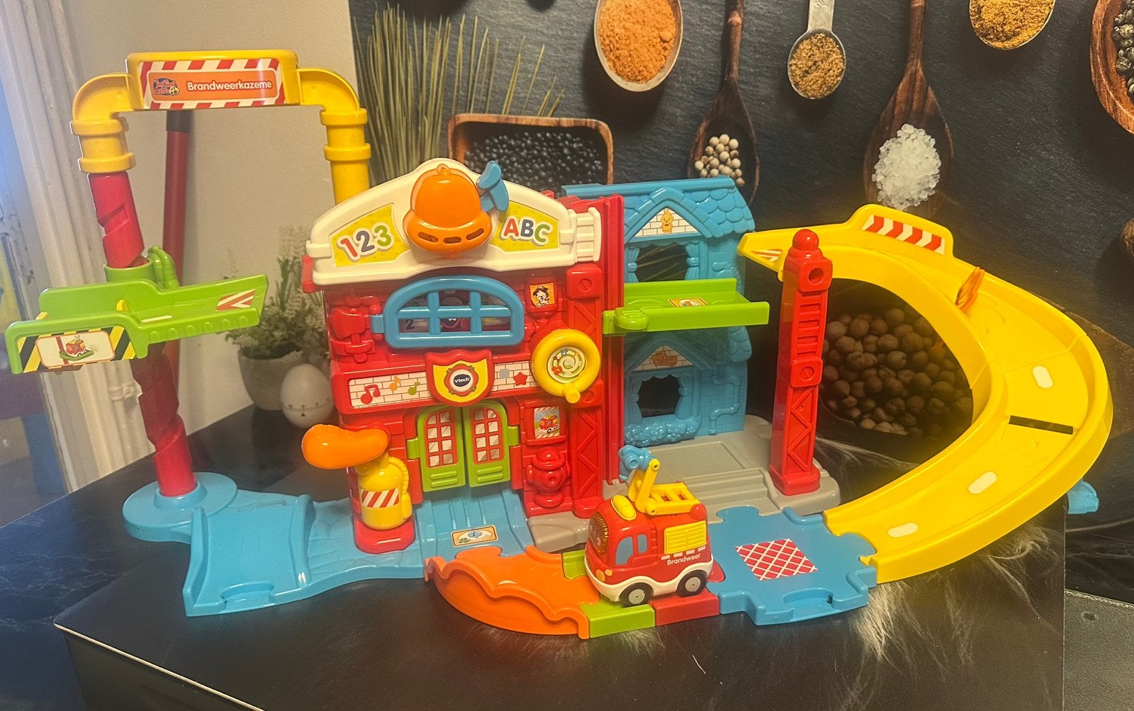 VTech Toet Toet Auto's Brandweerkazerne, Kinderen en Baby's, Speelgoed | Vtech, Verzenden, Zo goed als nieuw, 2 tot 4 jaar
