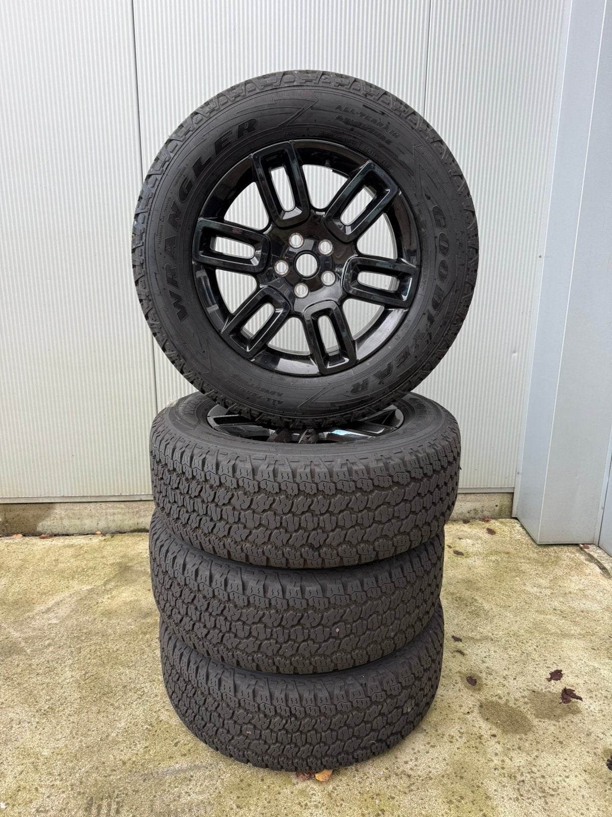 Land Rover Defender All Terrain wielen, Gebruikt, 255 mm, Banden en Velgen, Winterbanden