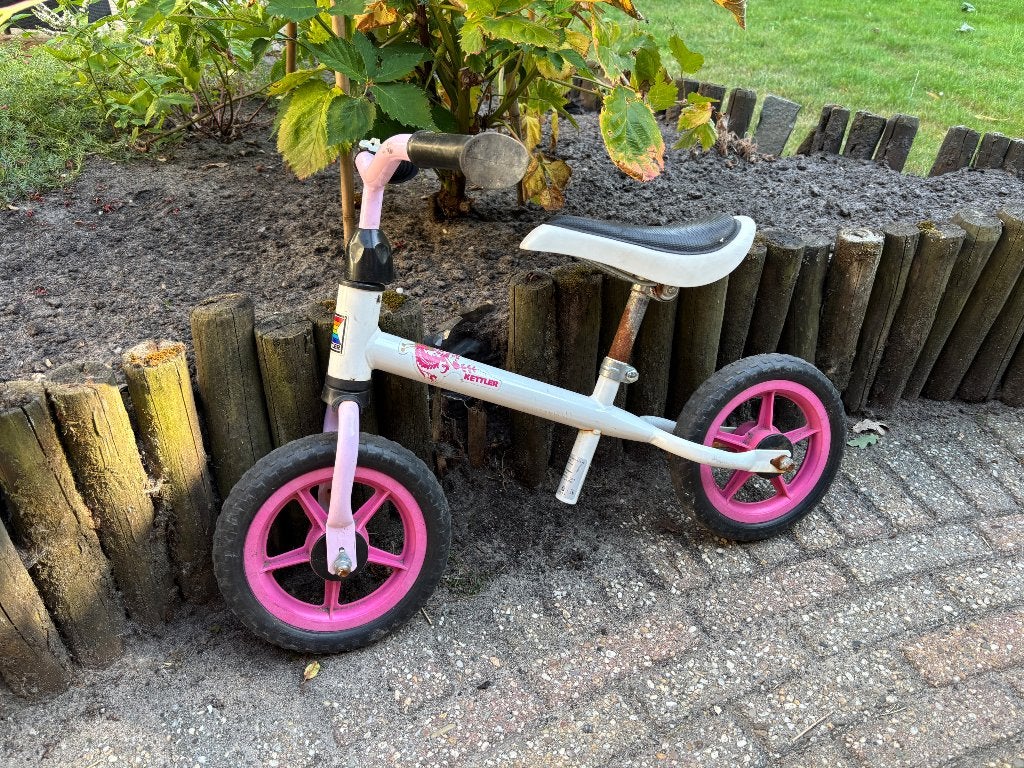 Loopfiets Loekie bandmaat 25cm, Ophalen, Gebruikt, Loopfiets