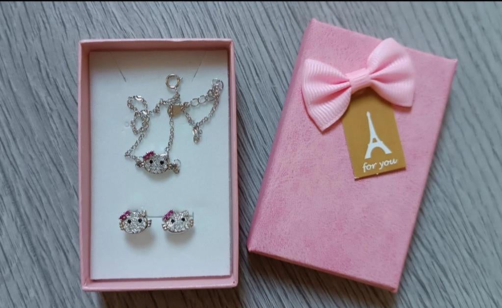 Nieuw Zilveren Hello Kitty Sieradenset - Ketting & Oorbellen, Sieraden, Tassen en Uiterlijk, Ophalen of Verzenden, Nieuw, Zilver