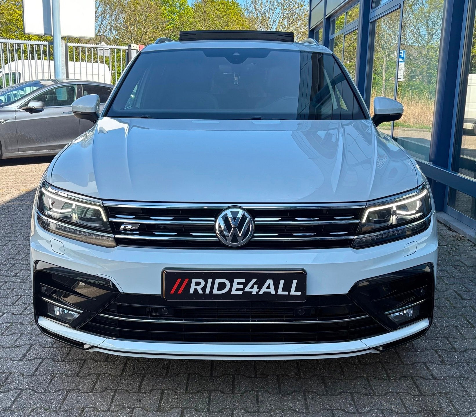 Volkswagen Tiguan 2.0 TSI 4Motion Highline 220PK/3xR-LINE/PA, Auto's, Dealer onderhouden, Gebruikt, Euro 6, 1984 cc