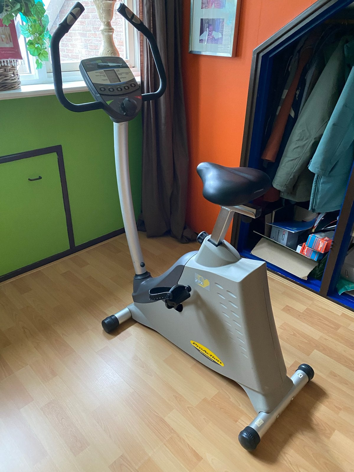 ProAction ZTX Hometrainer, Ophalen of Verzenden, Zo goed als nieuw, Metaal, Benen