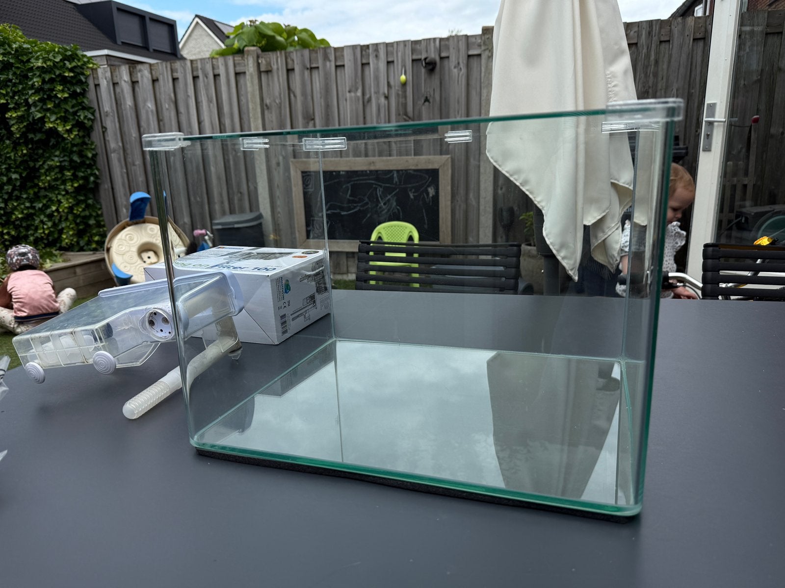 Complete set (Dennerle 35L) incl. pompen, led en hardscape, Ophalen, Gebruikt, Inclusief deksel, Dennerle