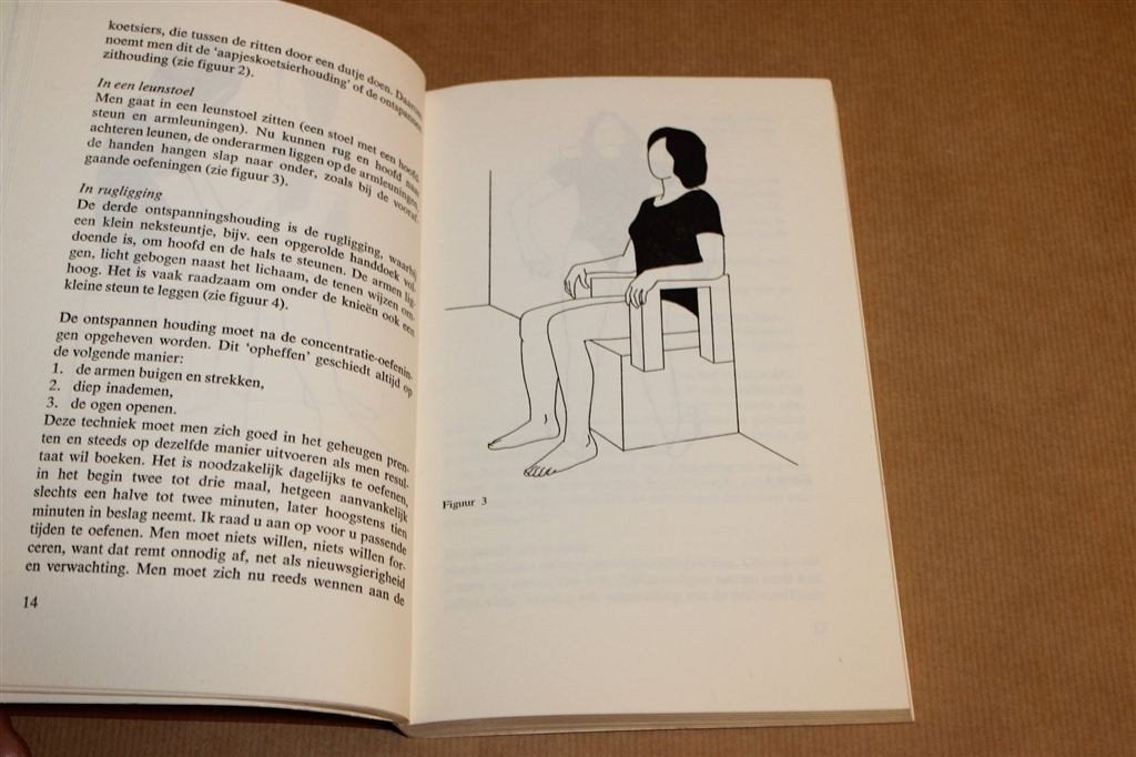Gezond door Autogene Training — Eberlein 1975, Ophalen of Verzenden, Gelezen