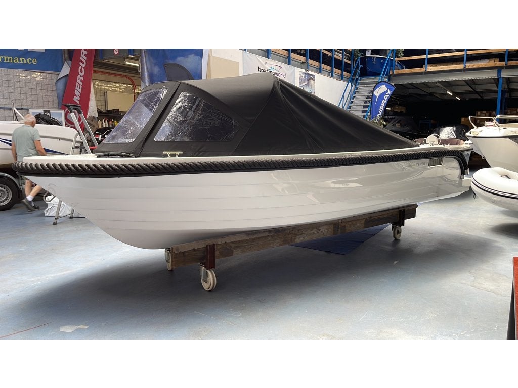 Gentle 555, Watersport en Boten, Sloepen, Nieuw, Overige typen, Gentle, Buiskap, Elektrische start, Zonnedek, Zwemtrap/-plateau