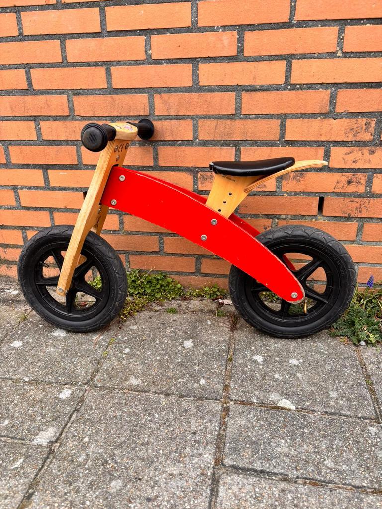 Houten loopfiets / balansfiets – rood, Ophalen, Loopfiets, ., Zo goed als nieuw