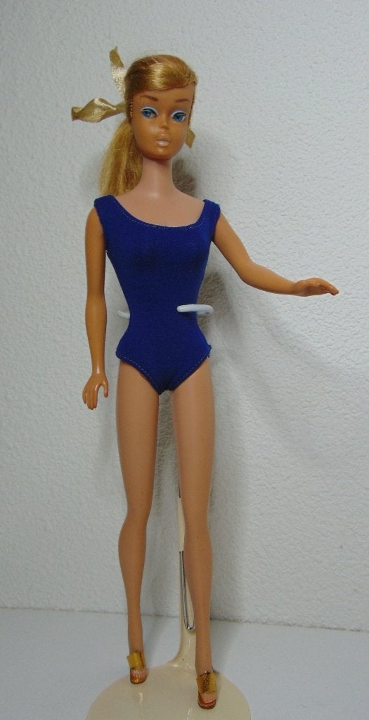 Vintage Swirl ponytail Barbie pop blauw badpak, Verzamelen, Poppen, Ophalen of Verzenden, Gebruikt, Pop