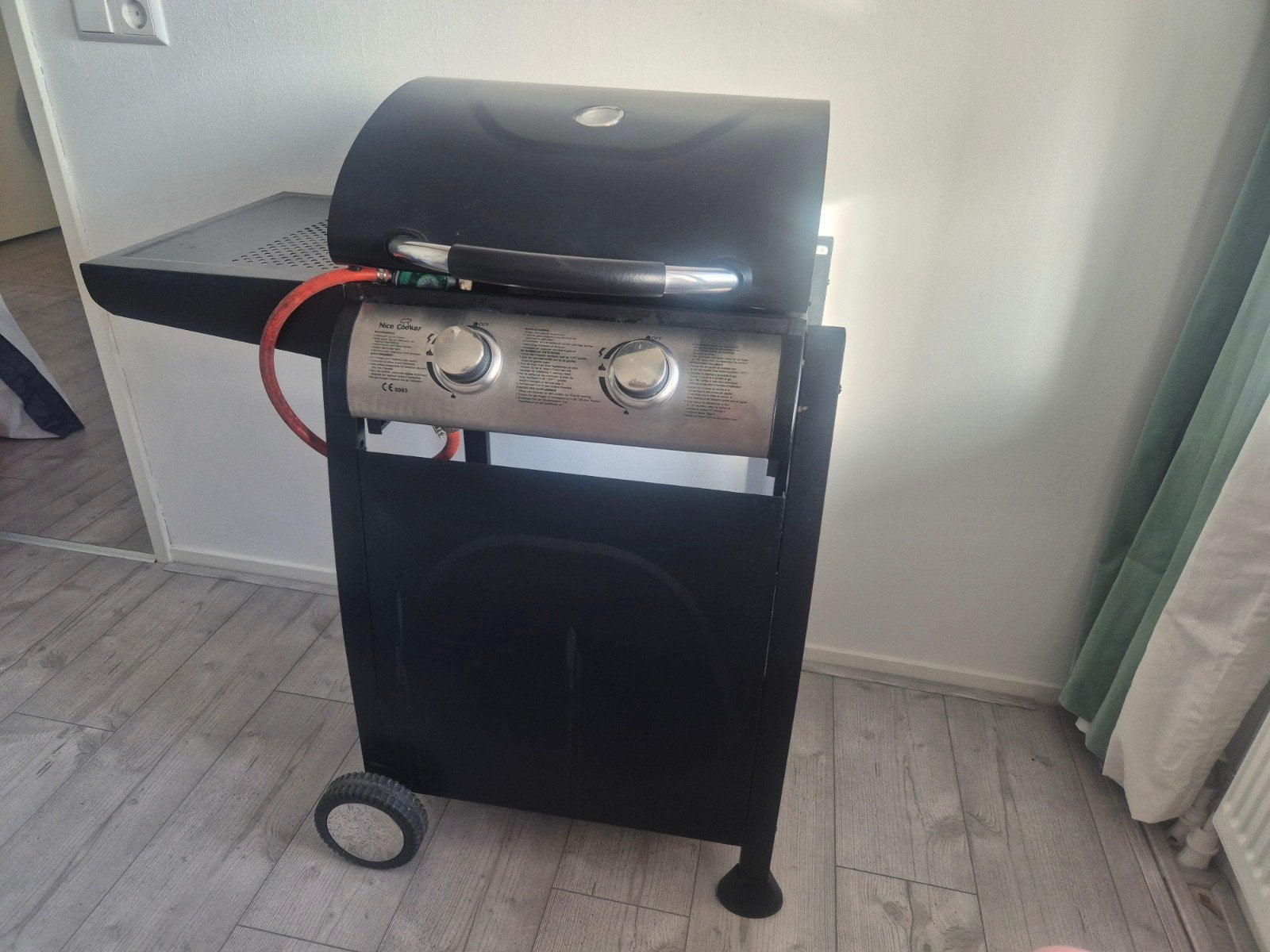 Nice cooker gasbarbecue, Ophalen