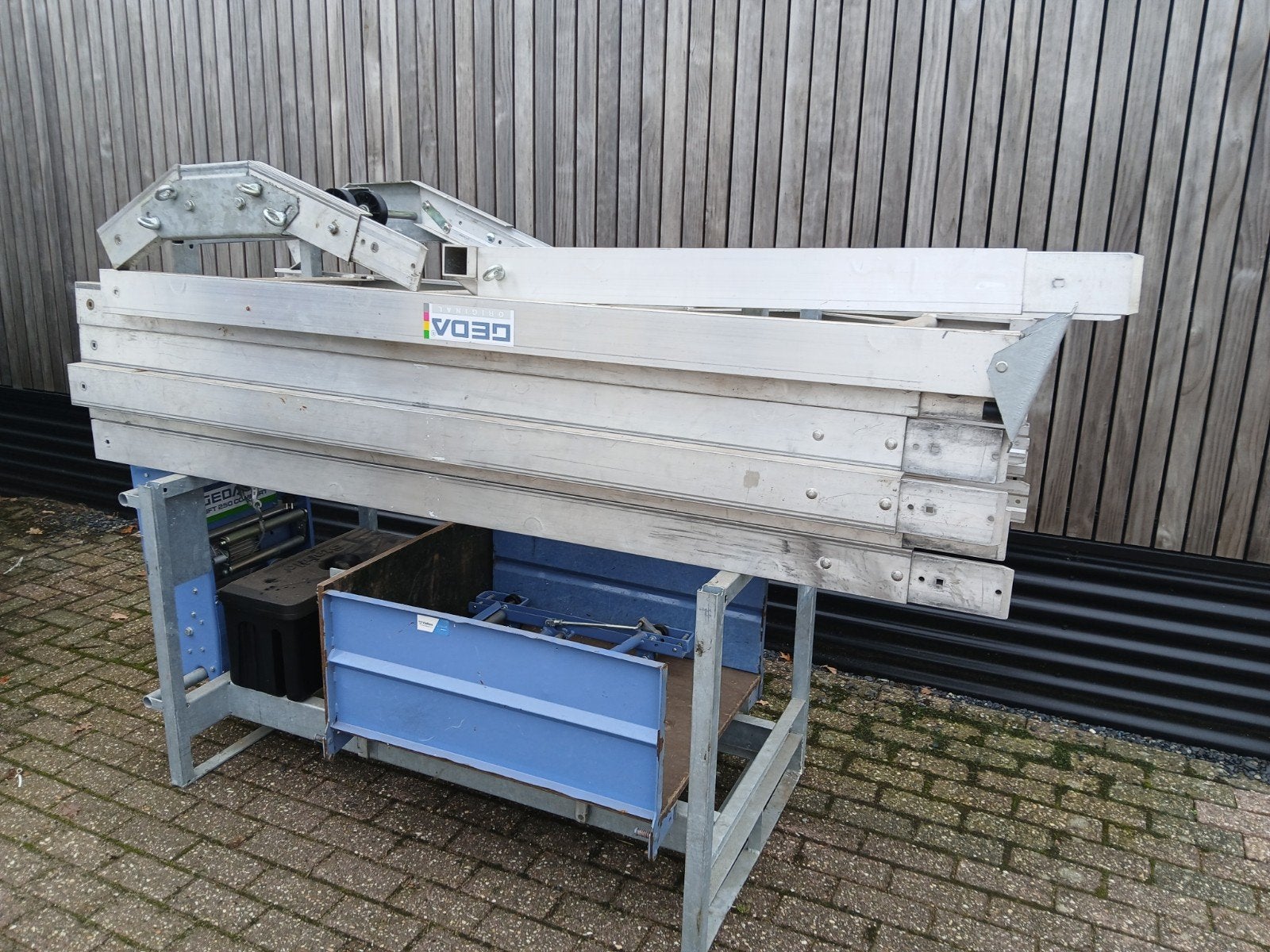 Te huur GEDA pannenlift ladderlift in transportframe, Ophalen, Overige typen, 5 meter of hoger