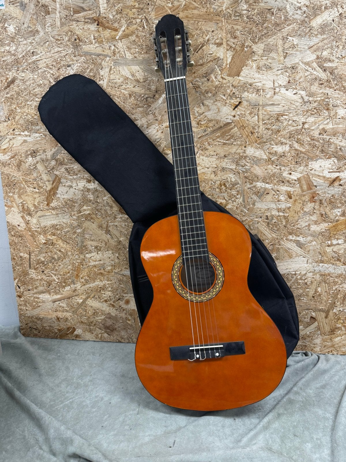 Sheffield Klassieke Spaanse Gitaar met Hoes - ReK4, Klassieke of Spaanse gitaar, Gebruikt, Ophalen of Verzenden, X