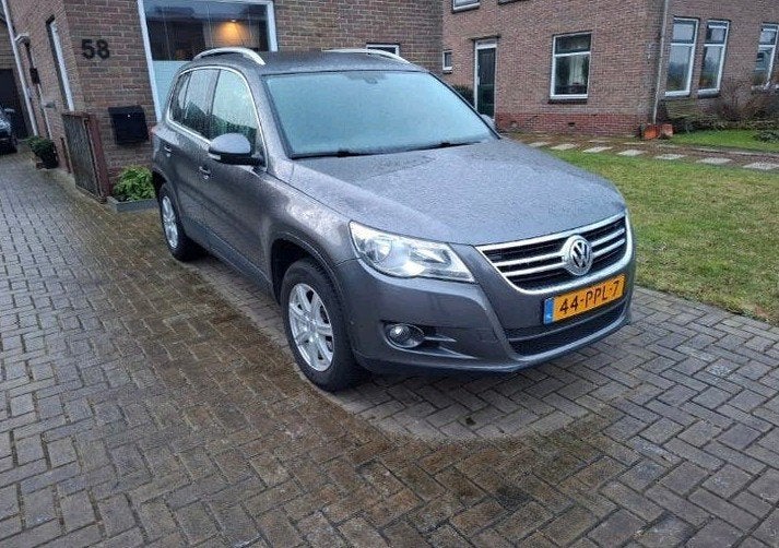 Volkswagen Tiguan 1.4 TSI 110KW 2011 Grijs, Auto's, Voorwielaandrijving, 15 km/l, 1800 kg, 4 cilinders