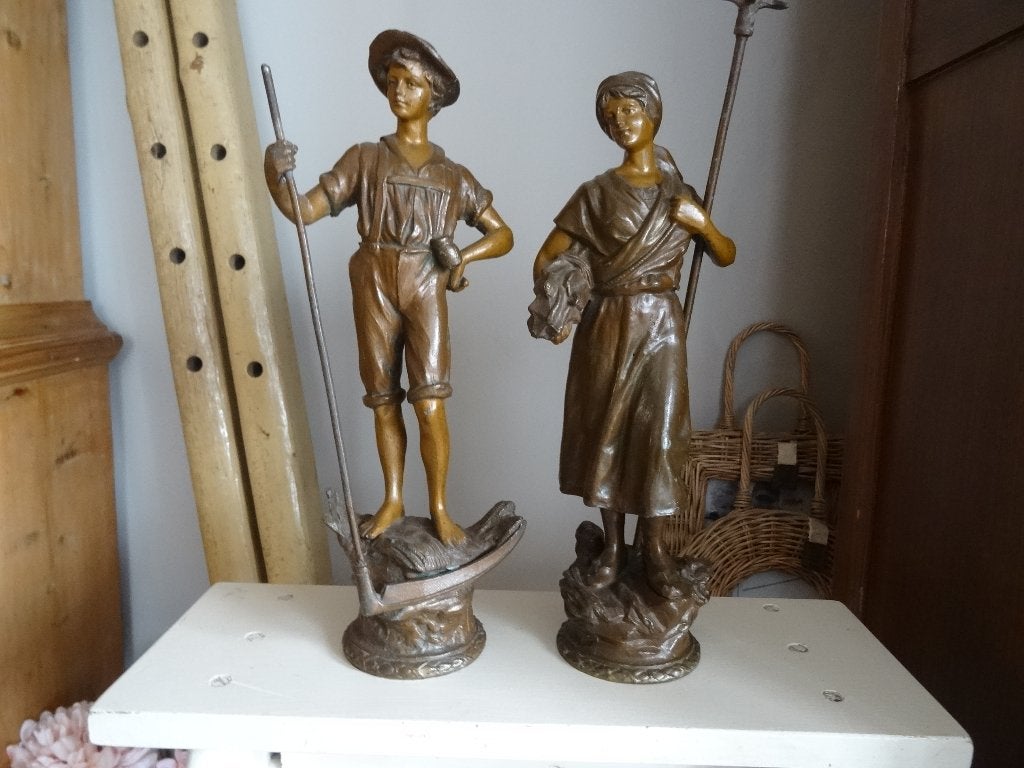 2x Antiek oud Frans bronzen beeld boer en boerin, Ophalen, Overige onderwerpen, Brons, 20 - 50 cm