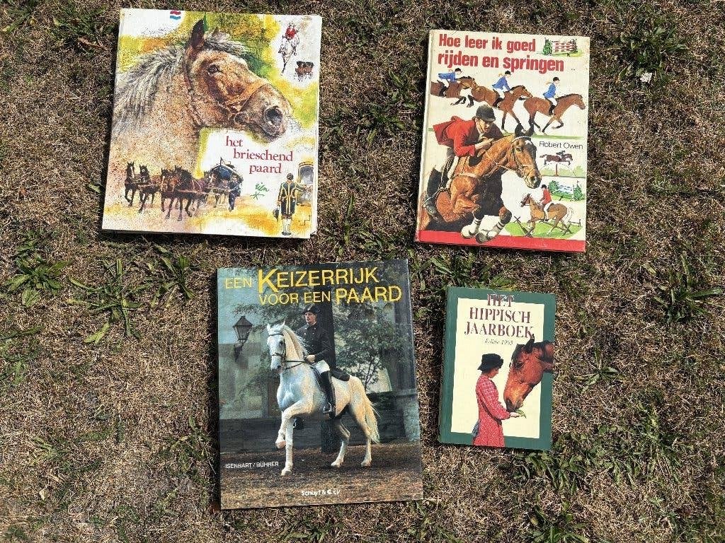 Paardenboeken, Ophalen of Verzenden, Gelezen, Paarden of Pony's