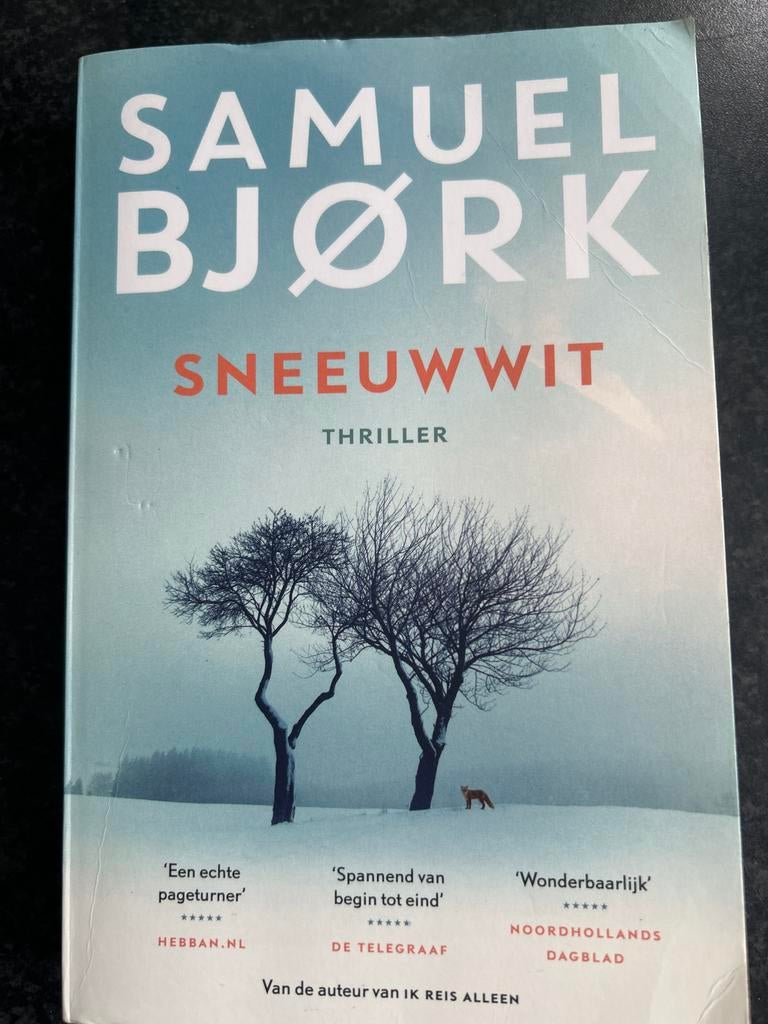 Samuel Bjørk - Sneeuwwit (Thriller), Boeken, Ophalen of Verzenden, Gelezen, Scandinavië