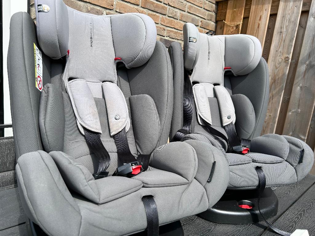 Kidsriver Autostoeltje, Ophalen, Zo goed als nieuw