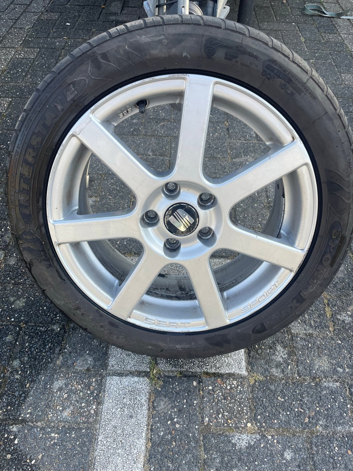 Set van 4 SEAT Sport velgen met Interstate zomerbanden, Ophalen of Verzenden, Gebruikt