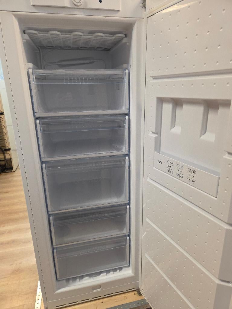 vrieskast - Bosch - 5 lades - A, Witgoed en Apparatuur, Vriezers en Diepvrieskisten, Gebruikt, Duitsland, Nl-infocentrum-bosch@bshg.com