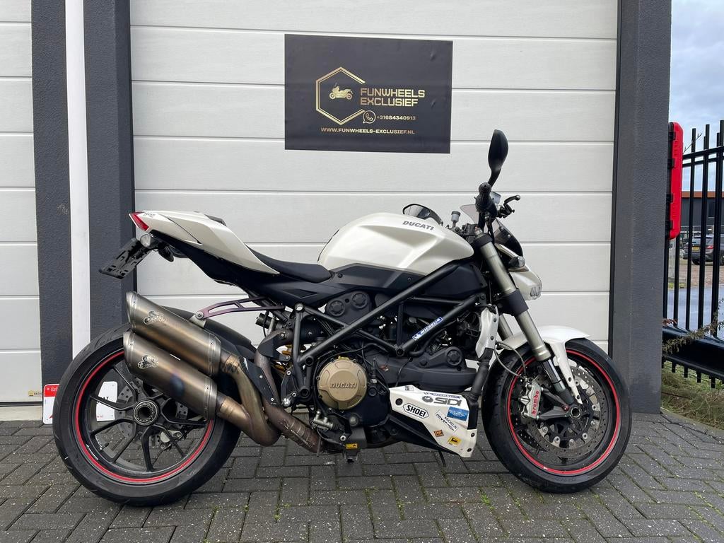 Ducati Streetfighter 1098 | Parelmoer wit | 2010 Termignoni, Motorrijbewijs A, Bedrijf, 3 cilinders, Meer dan 35 kW