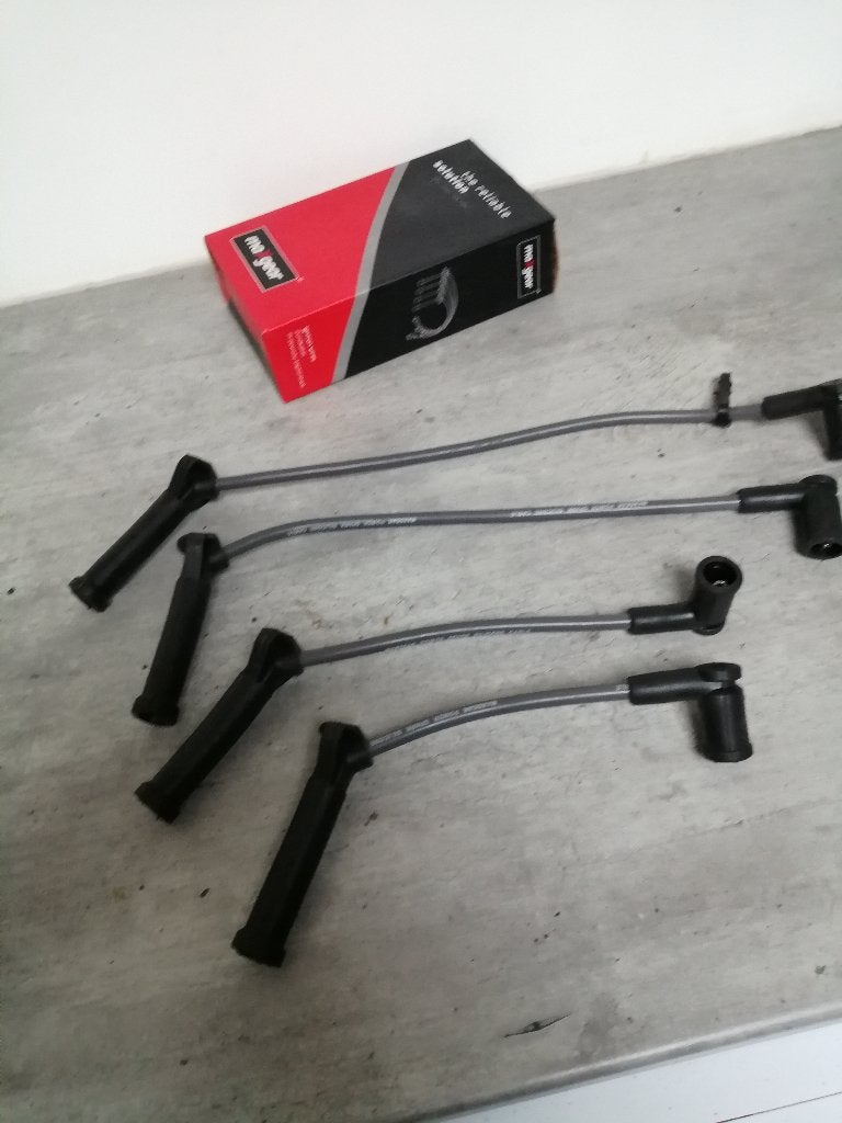 Nog nieuw in doos bougiekabels FORD FIESTA MK7 2008/2012, Ophalen of Verzenden, Nieuw, Ford