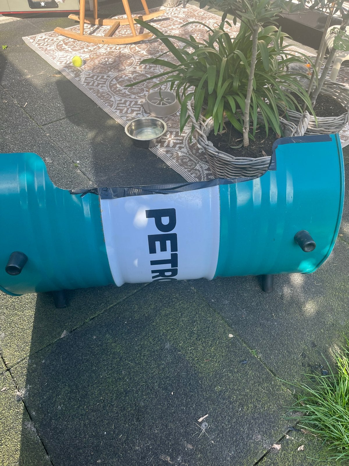Honden mand van olievat, Dieren en Toebehoren, Ophalen, Gebruikt, Hondenmand