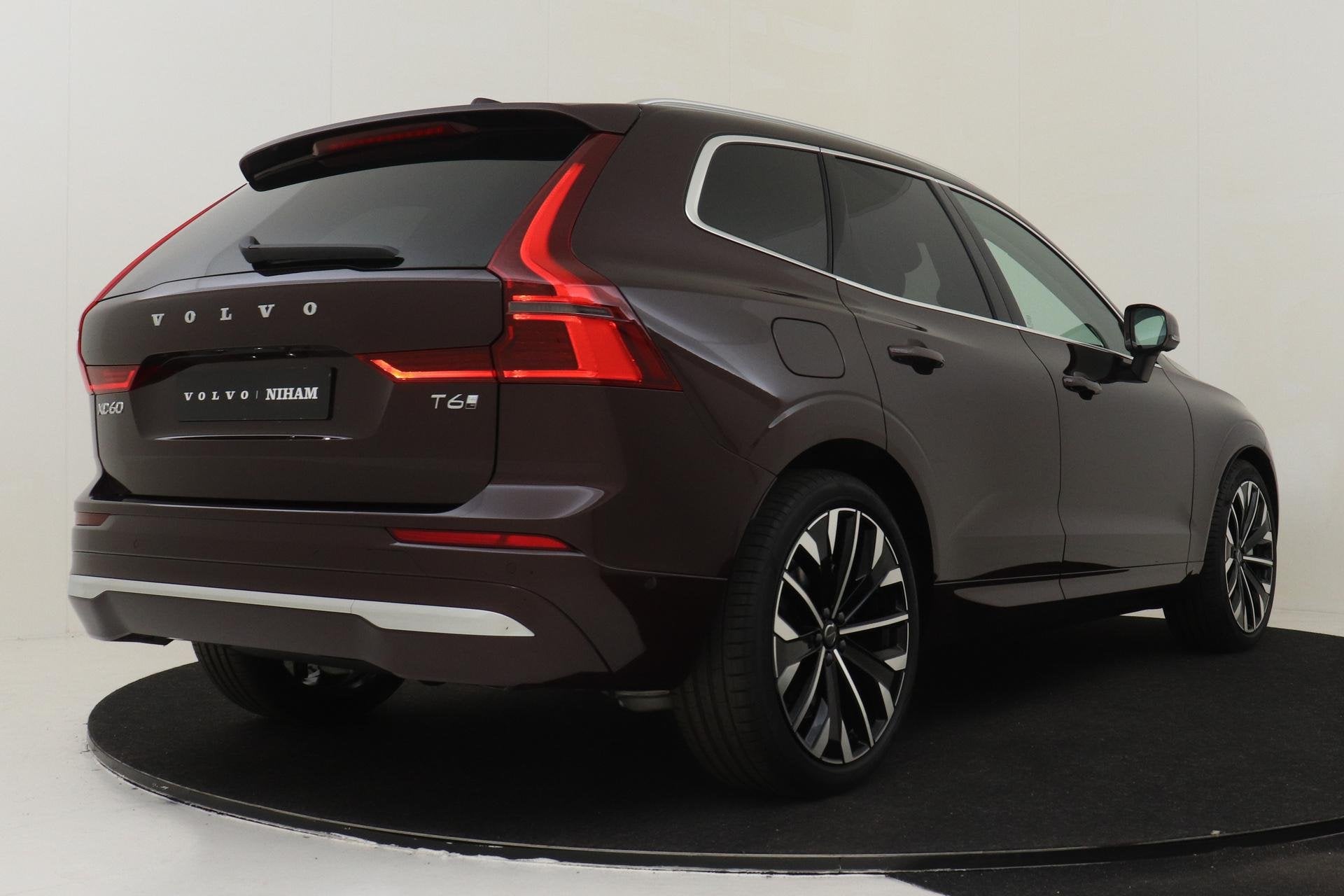 Volvo XC60 II T6 PLUG-IN HYBRID AWD ULTRA EXECUTIVE ED. BRIG, Automaat, 12 maanden, Euro 6, 4 cilinders