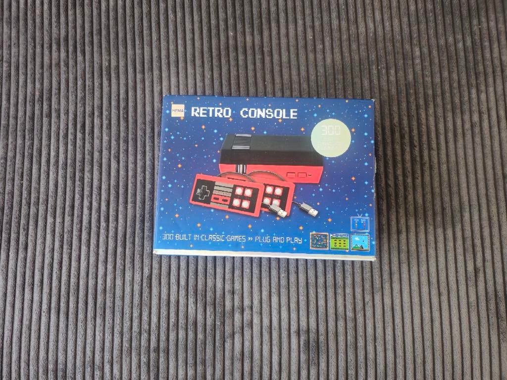 Retro console van hema., Spelcomputers en Games, 1 speler, Ophalen of Verzenden, Zo goed als nieuw, Vanaf 3 jaar