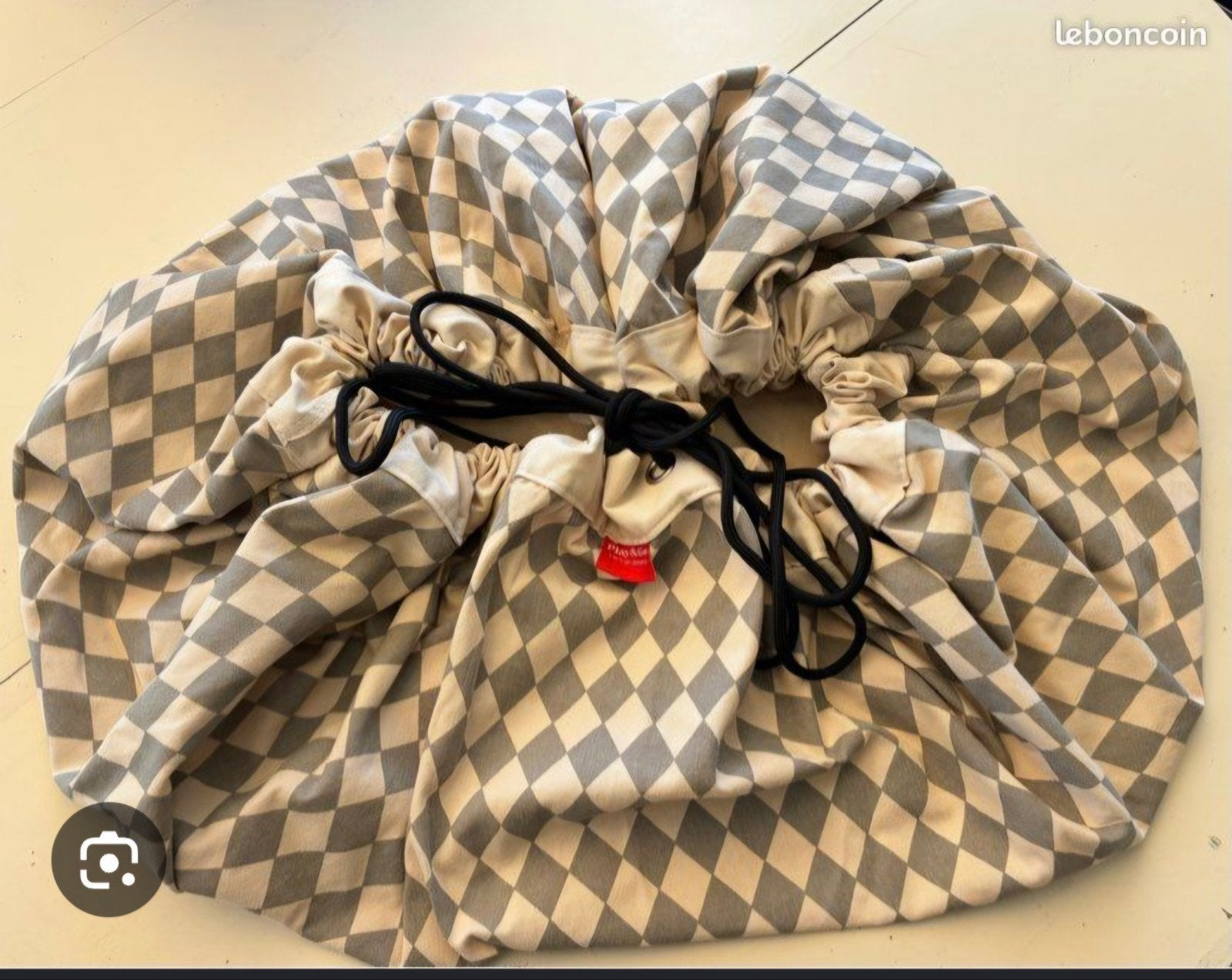 Speelkleed met koord., Ophalen, Zo goed als nieuw