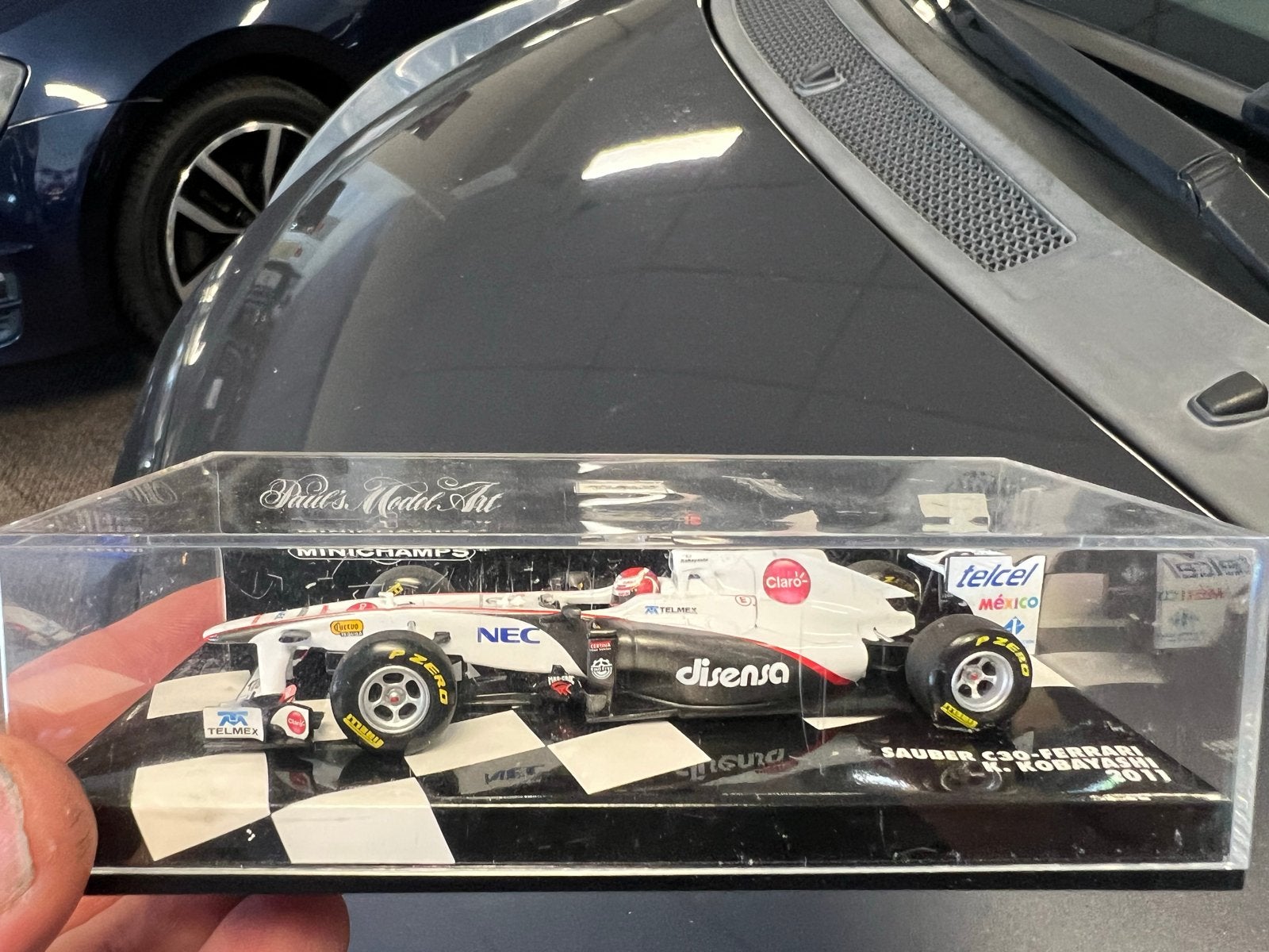 Minichamps Sauber C30-Ferrari K. Kobayashi 2011 Formule 1, Ophalen of Verzenden, Zo goed als nieuw, Formule 1