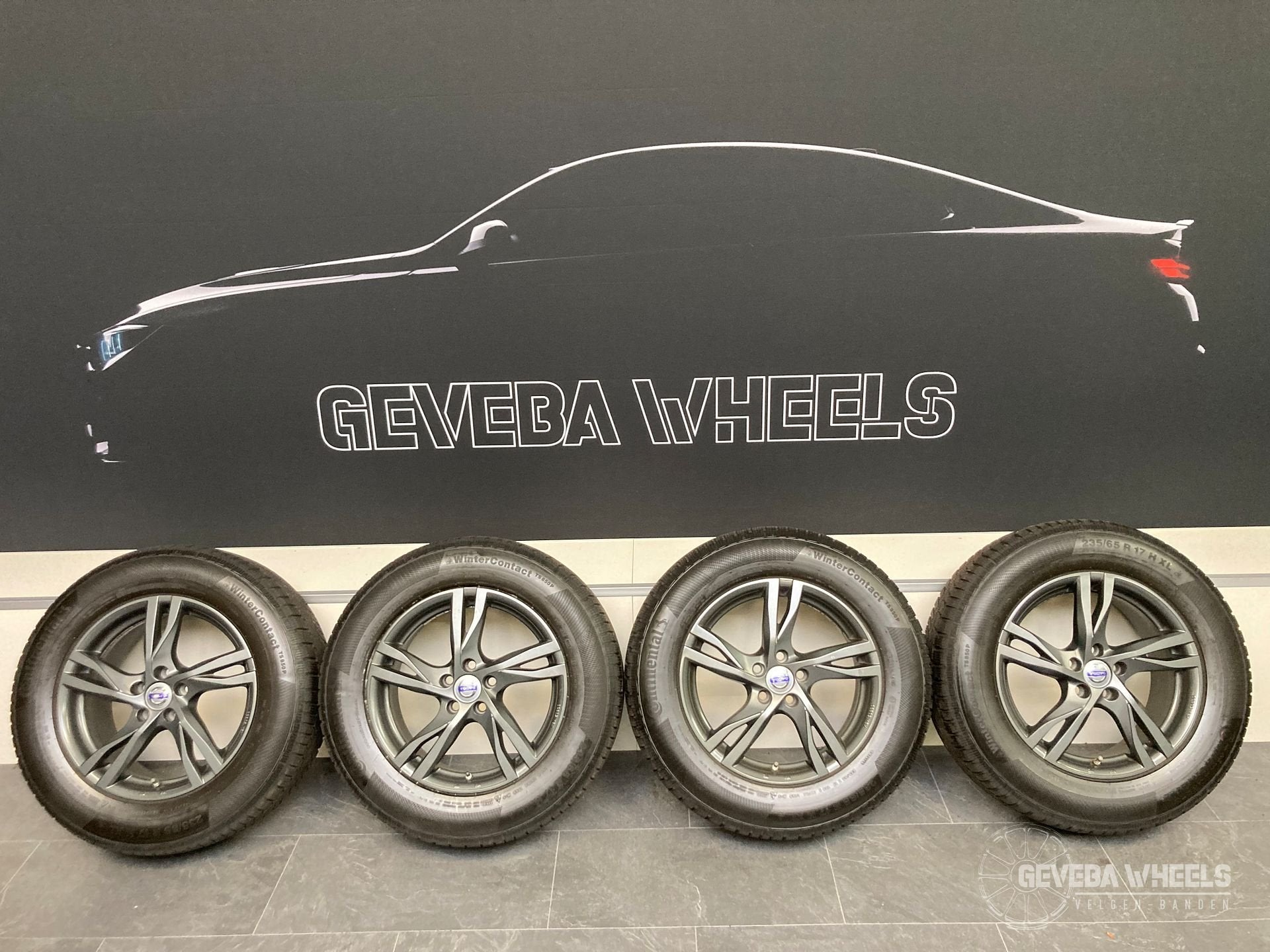 17” Volvo XC60 velgen + winterbanden 5x108 235/65/17 TPMS, Gebruikt, -, -, Banden en Velgen