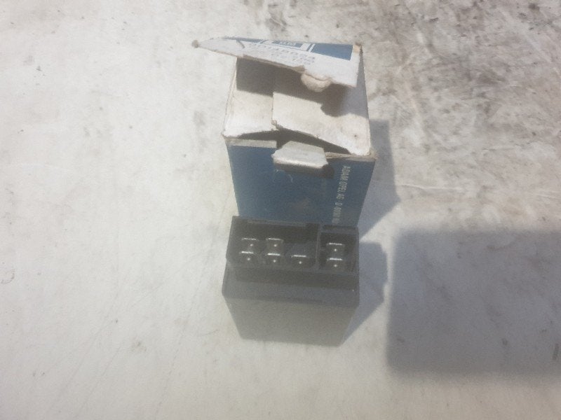 Centrale Vergrendeling deur relais Opel Commodore C 90148824, Auto-onderdelen, Carrosserie en Plaatwerk, Gebruikt, Bahnhofsplatz, Rüsselsheim am Main 65423, , Duitsland