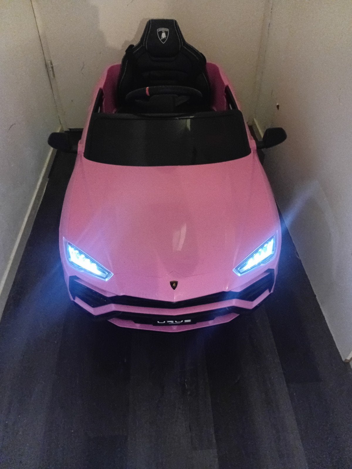 Roze Lamborghini Urus kinderauto - Zo goed als nieuw!, Ophalen of Verzenden, Zo goed als nieuw