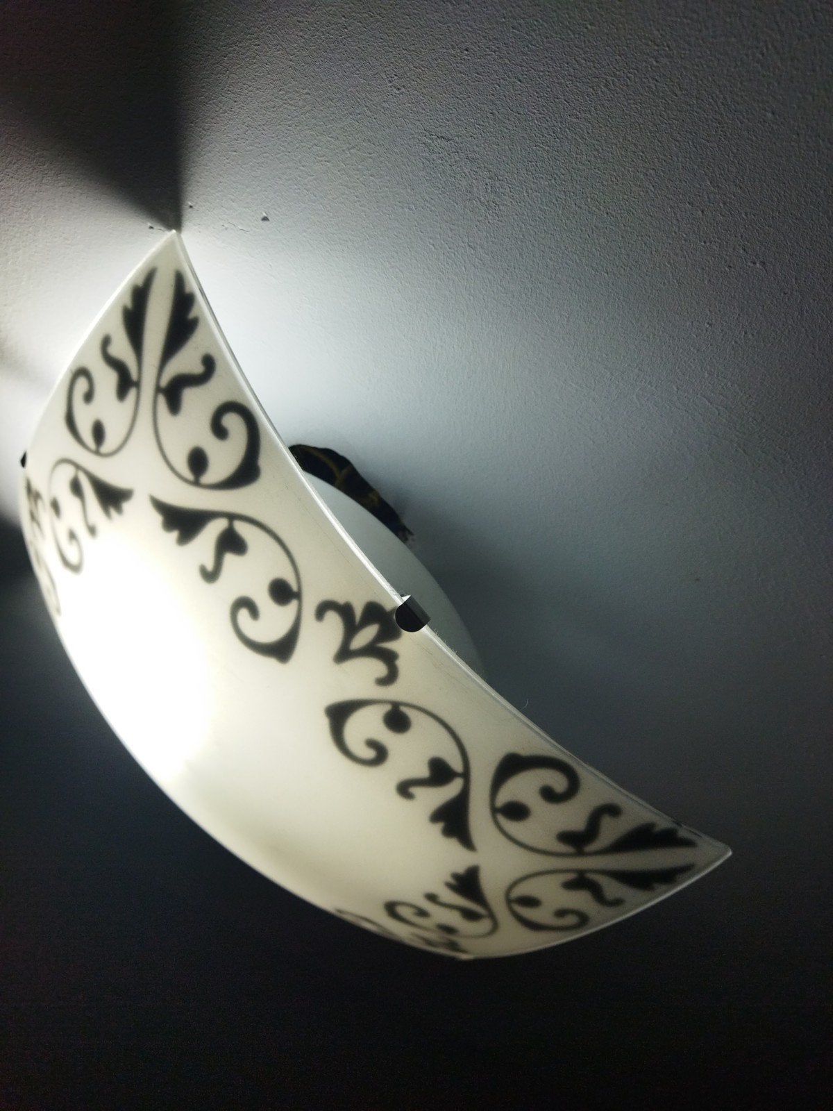 Decoratieve Plafondlamp met Zwart Patroon, Huis en Inrichting, Gebruikt, Ophalen of Verzenden, Glas, Wit