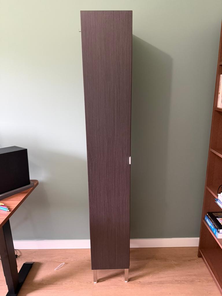 Hoge Ikea kolom kast, Ophalen, Zo goed als nieuw